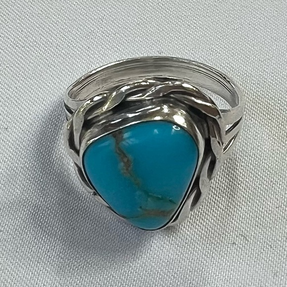 Native American Vintage Sterling Silver Turquoise Ring - Picture 16 of 16